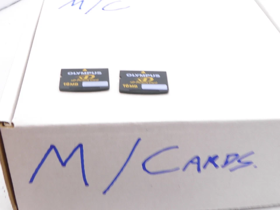 OLYMPUS 16MB XD MEMORY CARD TYPE FINEPIX/ OLYMPUS CAMERAS 16MB FUJIFILM - Image 2 of 2