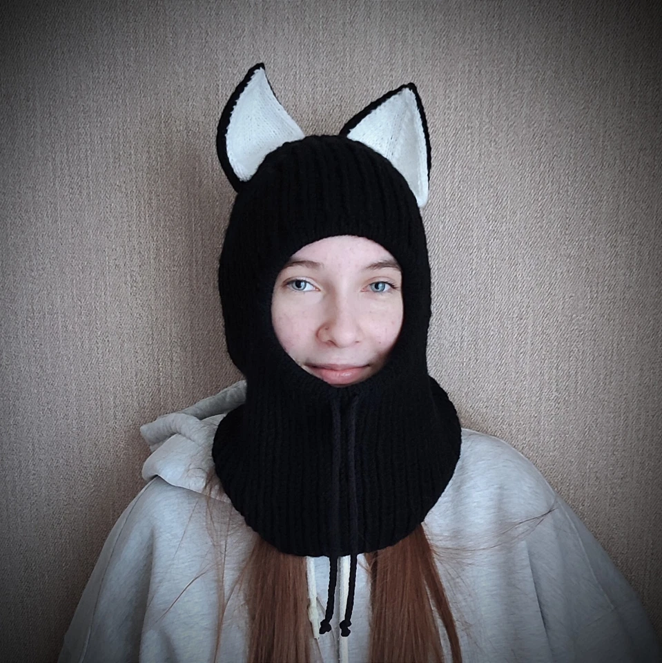 Husky perro pasamontañas. Pasamontañas de punto. Pasamontañas negro hecho a mano. Sombrero cálido.  Foto 3 de 4