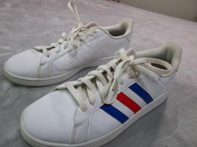 Adidas Shoes Mens Size 12 White Blue Red Striped Low Top Sneakers Casual EE7901