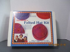 HARRISVILLE'S FELTED HAT KIT