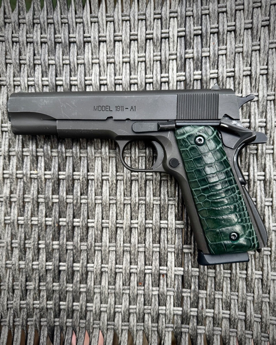 コルゴ 1911 GRIPS-GENUINE ALLIGATOR/CROC. FULL SIZE, COMPACT, BOBTAIL