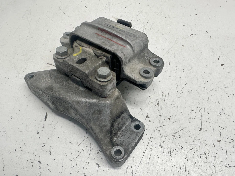 Soporte de montaje superior derecho transmisión motor Volkswagen Beetle H309110 2011-2018 Foto 2 de 4