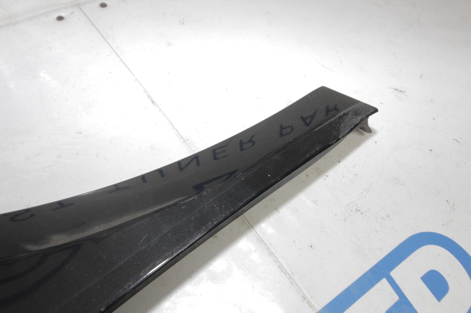 08-13 AUDI R8 4.2L V8 OEM RIGHT PASSENGER FRONT FENDER 420821106 FACTORY STOCK