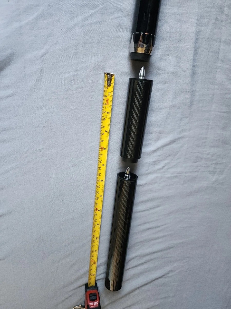 Inductie Beschermer - Inductie Mat - Kookplaat Beschermer - Een Vrouw Speelt Biljart In Een Cafe Zwart Wit 80 2x52 2 Cm Afdekplaat Inductie Inductiebeschermer