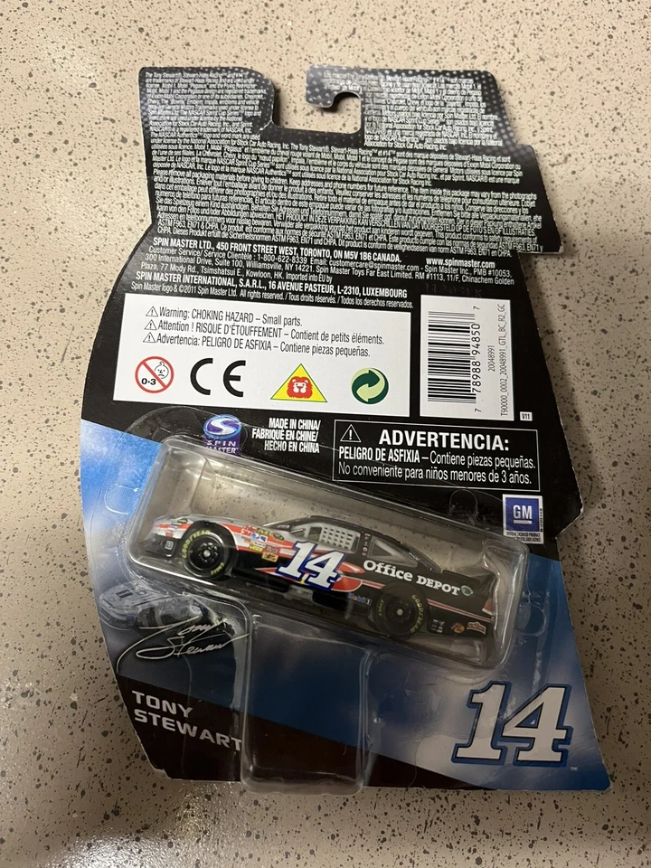 Tony Stewart #14 2012 Office Depot/Mobil 1 NASCAR Authentics 1:64 Diecast Foto 3 de 3