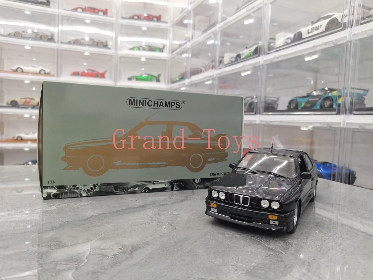 ミニチャンプス BMW M3 STREET E30 1987 1/18 1/18 BMW 3 Series M3 (E30) 1987 Black Die-cast Model Car by