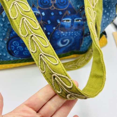 Laurel Burch Canvas Handbag Tote Blue Indigo 3 Cat Green Yellow Trim Charm Purse - Picture 4 of 13