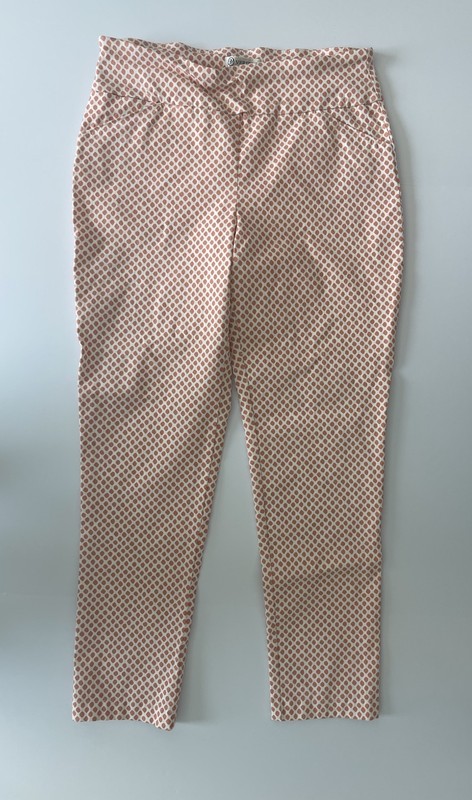 Versona Women's Orange Dot Ankle Pants Size 10