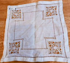 JU White Linen Lace Crocheted Geometric Handkerchief with Cutwork Lace Corners