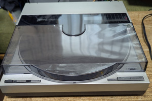 PLATINE VINYLE - TECHNICS SL-1700 + cellule EPC-270C et diamant neuf