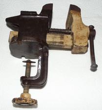 VINTAGE/ANTIQUE MADE IN THE U.S.A. BLACKSMITH TRYON TABLE VISE WITH ANVIL READ!!