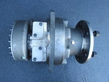 GENUINE Bobcat 7401920 Hydrostatic Drive Motor for Track Loaders 7299300 OEM NEW