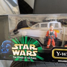 Hasbro Star Wars Power of the Force Y-Wing Fighter Space Ship w Pilot NIB