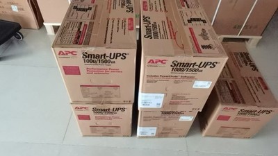 APC SMT1000I-CH Smart-UPS 1000/1500VA Uninterruptible Power Supply SmartConnect