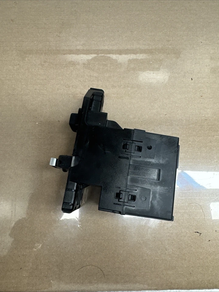 2010-2013 VOLVO XC60 GENUINE IGNITION SWITCH LOCK WITH KEY OEM 8G9N-11572-AB - Image 4 of 4