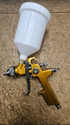  1,3 MM SCHWERKRAFT SPRITZPISTOLE FÜR DECKLACK BASISLACK AUTOLACK 