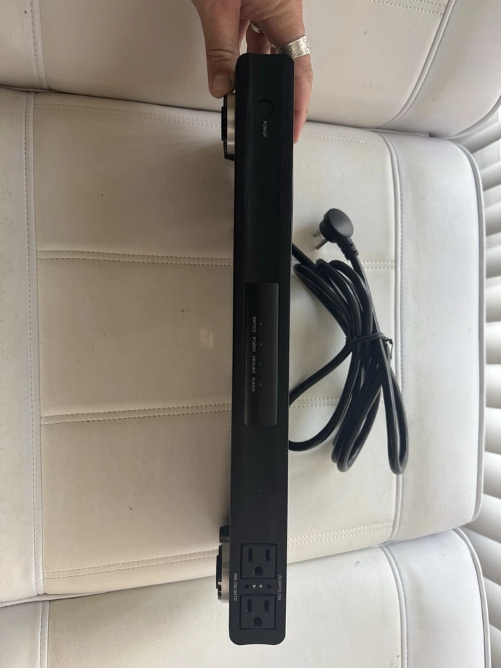 WattBox WB-200-9HTR Power Conditioner 9-Outlet Surge Protector – Rack Mount - Image 4 of 4