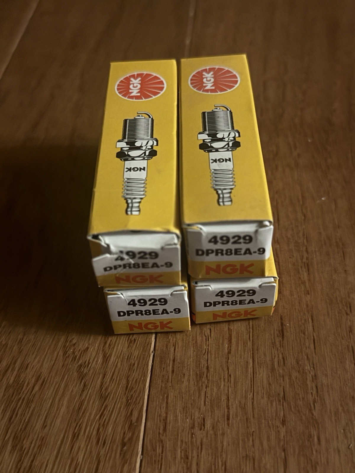 4 New NGK Spark Plugs DPR8EA-9 4929