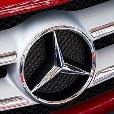 Front Grille Star Emblem Logo 2015-2018 For Mercedes Benz C300 C43 E300 CLA250