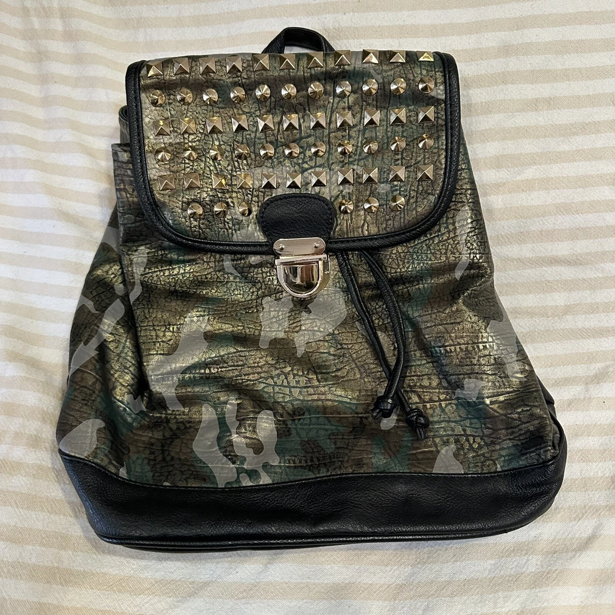 Camo backpack women's cheap