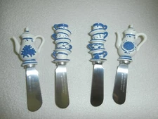 4 BLUE & WHITE "TEA PARTY" FANCY CREAM CHEESE or BUTTER SPREADER KNIVES- NEW