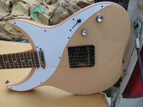Samick JTR Rose RS10 Powder Pink Electric Guitar - Picture 2 of 11