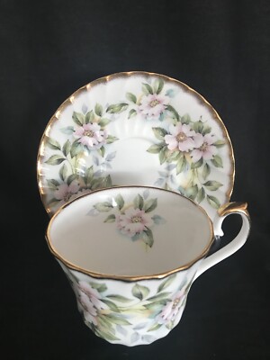 Royal Kendall Fine Bone China Teetasse Untertasse Set Rosa Blume