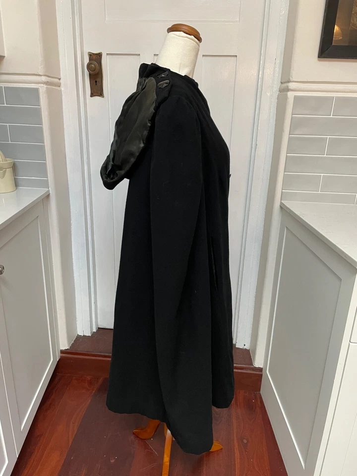 Gothic Vintage Black Wool Blend Black Cape With Hood (J79) - Изображение 2 из 4