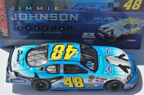 1/24 Jimmie Johnson #48 Lowe's SeaWorld 2006 NASCAR Action Diecast Car - Shamu - Picture 5 of 12