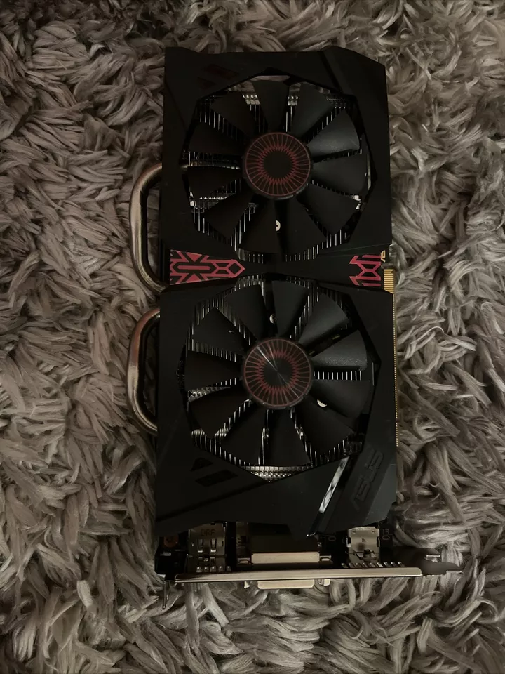 FOR PARTS ASUS STRIX - NVIDIA GeForce GTX 950, 2GB, HDMI, DIsplayPort - Image 3 of 3