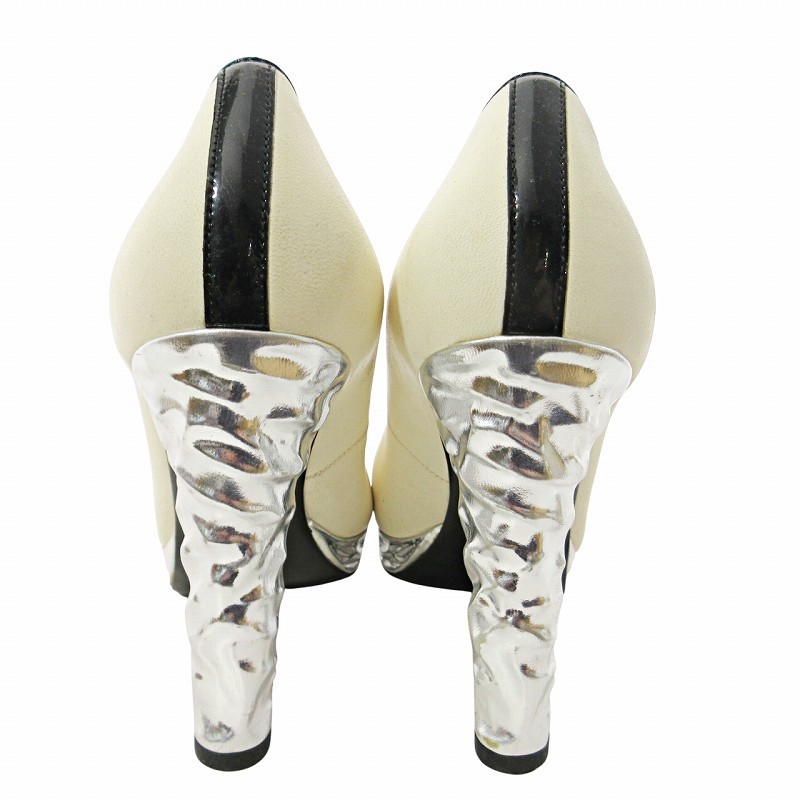 shoes】CHANEL Metallic Heel Two-Tone Pumps with Coco Mark Leather