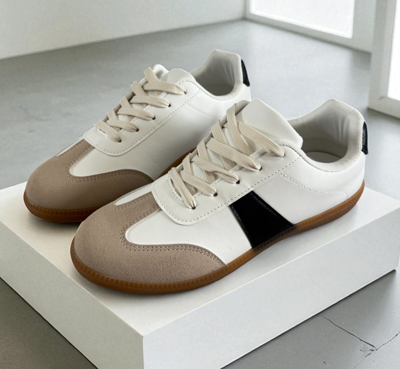 SAOLA Sneakers donna casual bianche nere a righe retrò suola piatta gomma misura 3 8