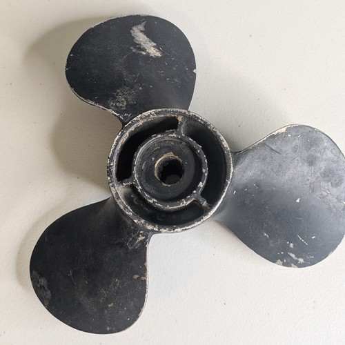 Chrysler 8.5 x 10 A346265 Aluminum Propeller For 20 - 25HP 1968-78 Used Fair - Picture 5 of 13