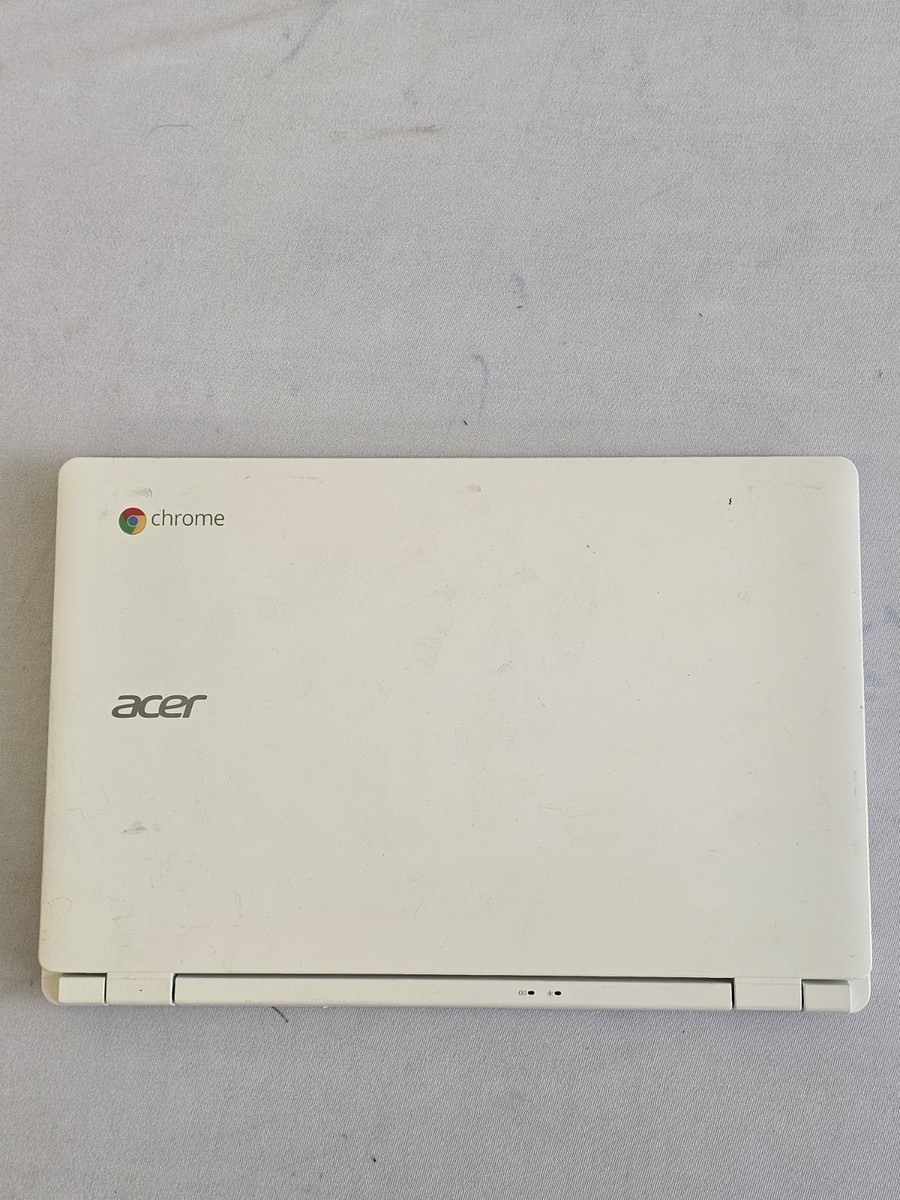 Acer Chromebook 11 CB3-111 Laptop - Intel Celeron N2840 - 2GB RAM