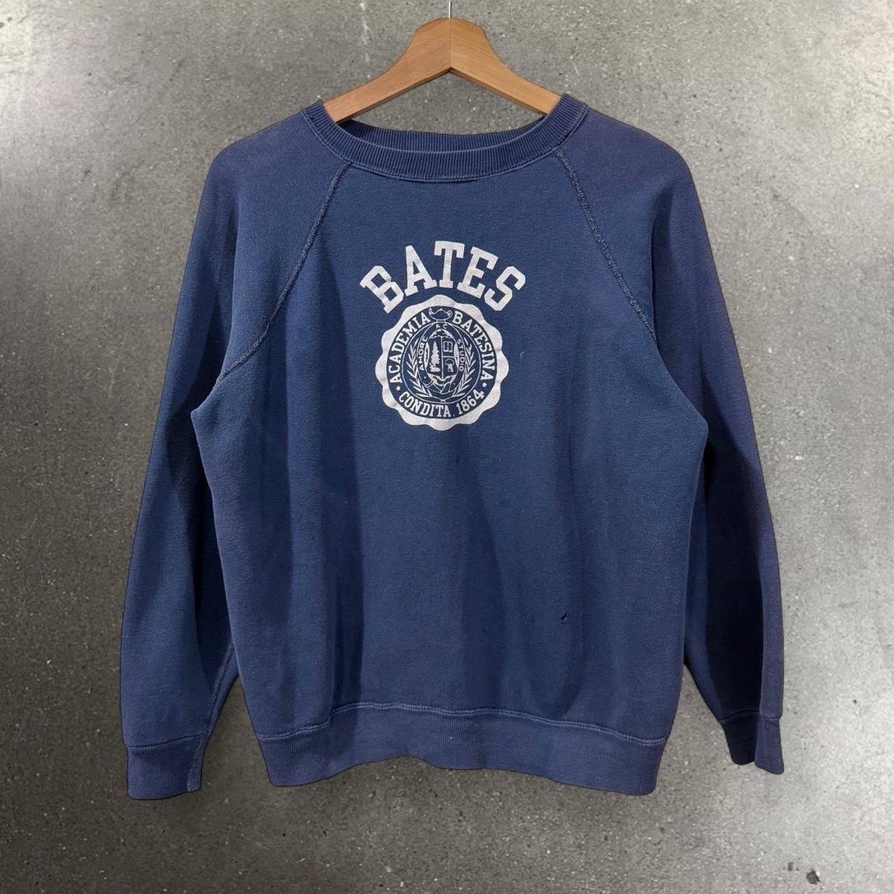 Vintage 70s Champion Blue Bar Bates University College Raglan Sweatshirt Size L