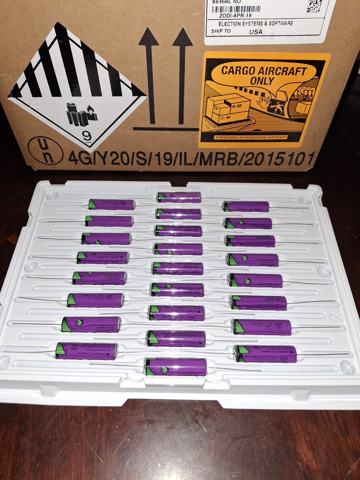 LOT 25: Tadiran TLL-5903/P AA 3.6v Lithium 30 Year Life Battery Axial Wire Leads