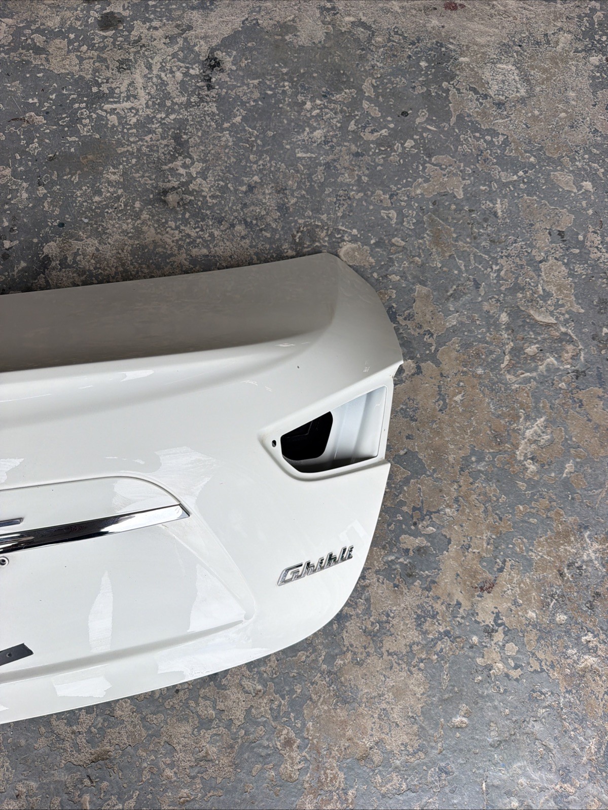 Maserati Ghibli 2014-2020 Rear Condenser compartment lid