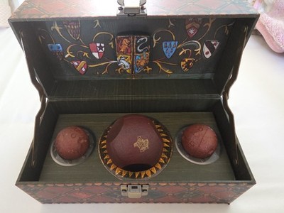 Harry Potter Quidditch Collectible Set Box w/ Quaffle & Bludgers   No Poster