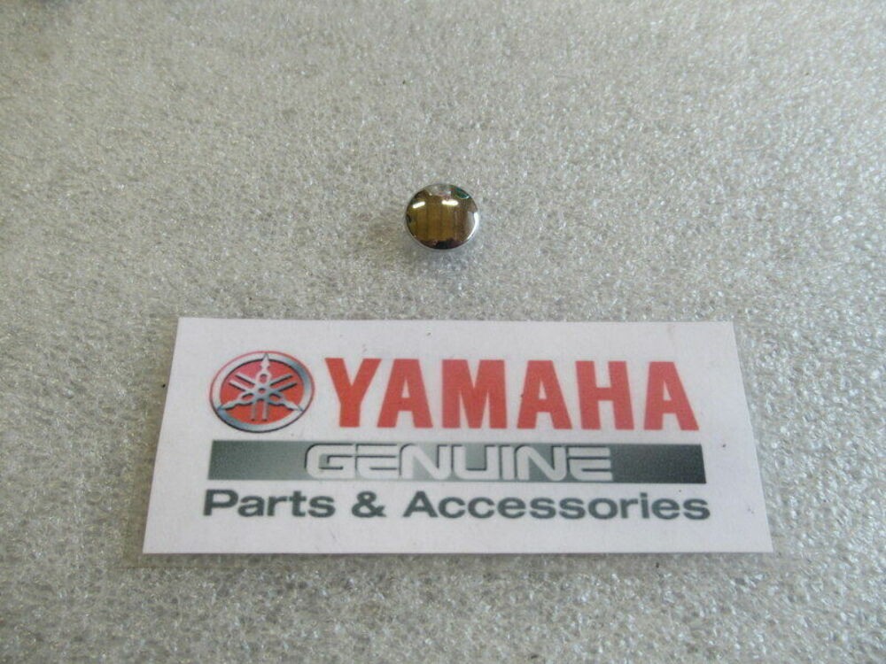 QTY 3  Yamaha Marine Outboard Spark Plug H03-38081-63 NGK B8HS-10 OEM 1984-2006