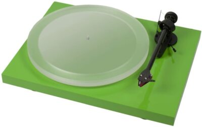 Pro-Ject Debut Carbon Esprit (DC) Plattenspieler mit Riemenantrieb, grün