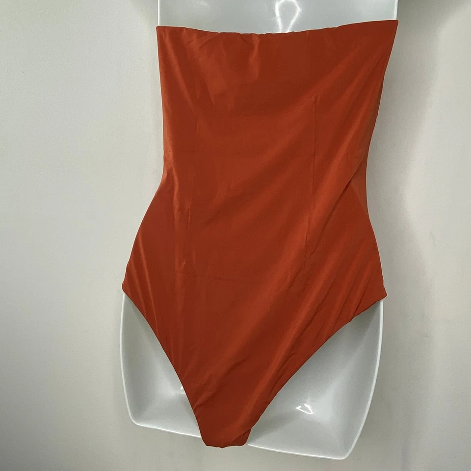 Haight Women's $250 Alice Strapless One Piece Swimsuit in Maroon Size L - Imagem 3 de 4