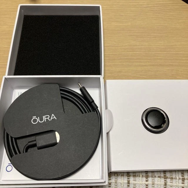 OURA RING Silver Heritage Gen3 US10 Battery runs about 5 days