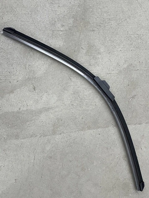 2019-20 DODGE RAM DT WINDSHIELD WIPER BLADE LEFT OR RIGHT OEM 68339036AC - Image 2 of 4