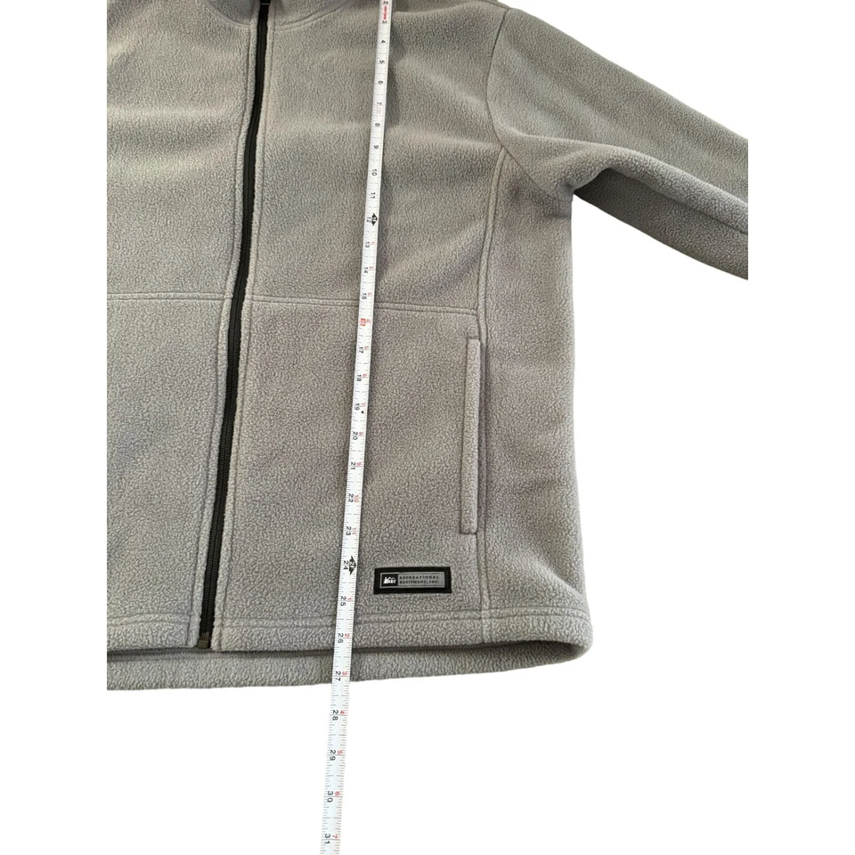 REI SUDADERA POLAR CREMALLERA COMPLETA CUELLO SENDERISMO GRIS CLARO HOMBRE GRANDE | T1 Foto 4 de 4