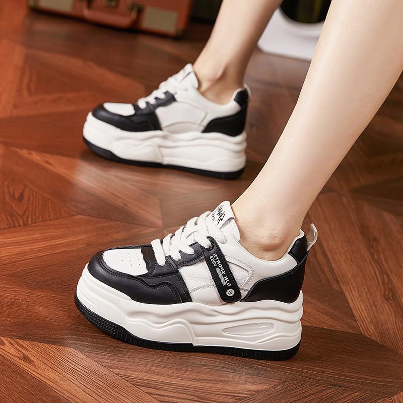 靴 yello Futura Mid Heel Sneakers YELLO / F.E.M.A MID HEEL