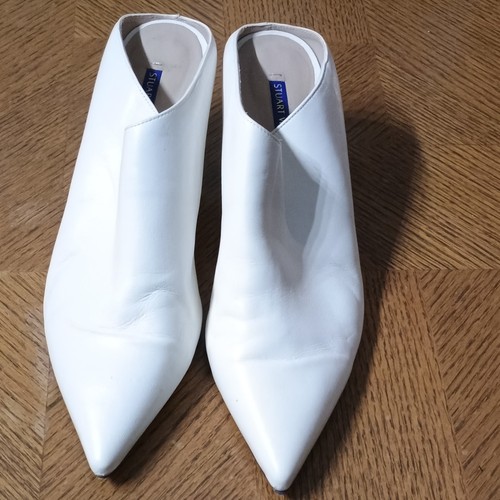 Stuart Weitzman Mira Mules Sz 9 Cream.  Box E