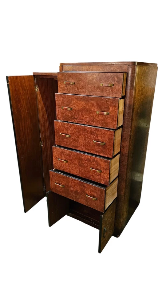 Cómoda antigua Foto 4 de 4