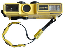 EXCELLENT MINOLTA WEATHERMATIC A WATERPROOF UNDERWATER FILM CAMERA  STRAP WORKS