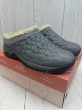 Easy spirit slippers Size 7 Medium New In Box