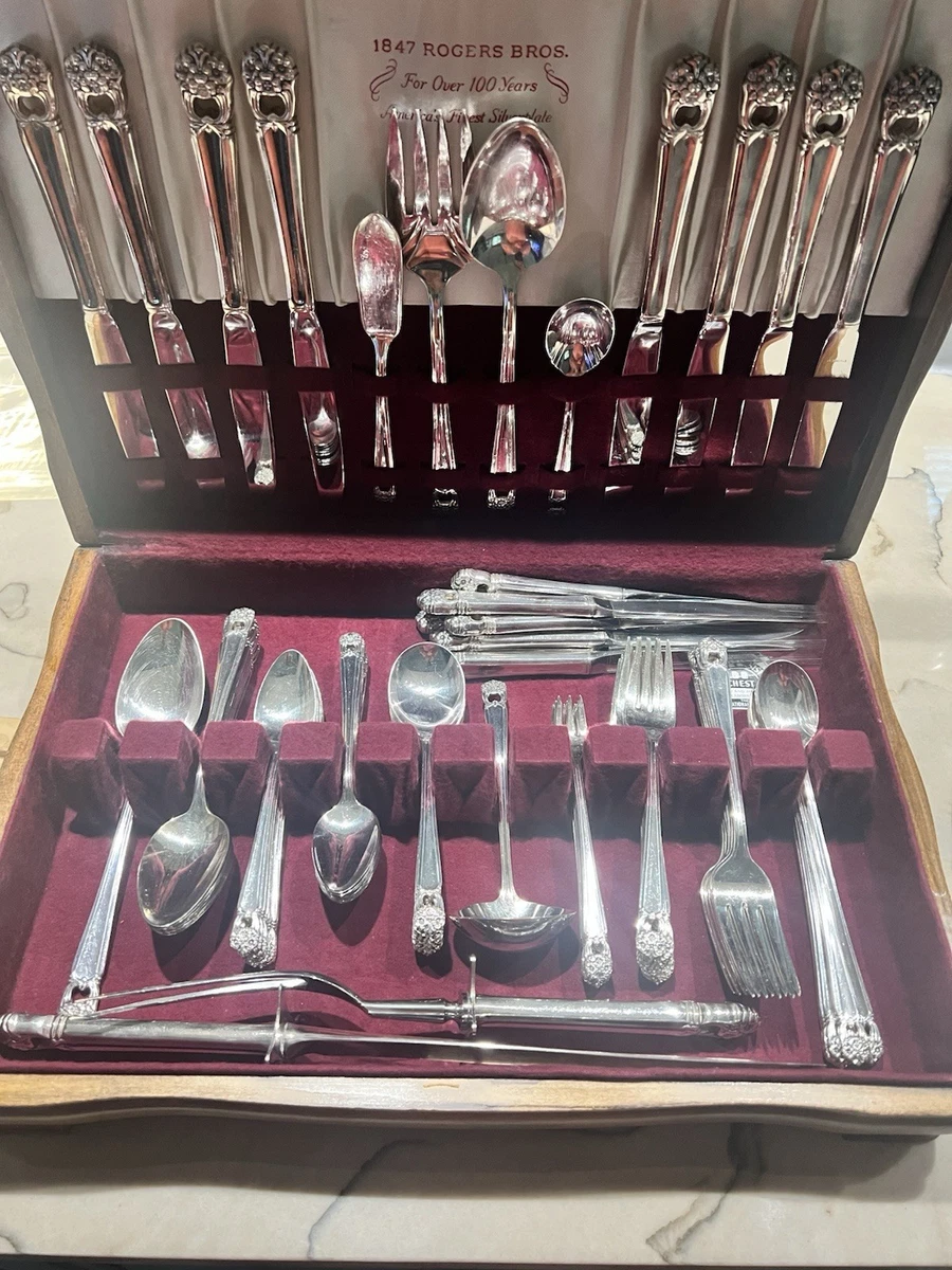 1847 Rogers Bros Eternally Yours Flatware-Set Antique US Silver